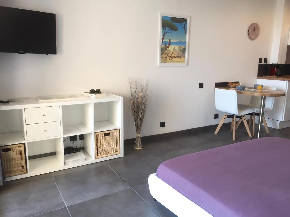 Studio neuf Le Port/Plage d’Hyères