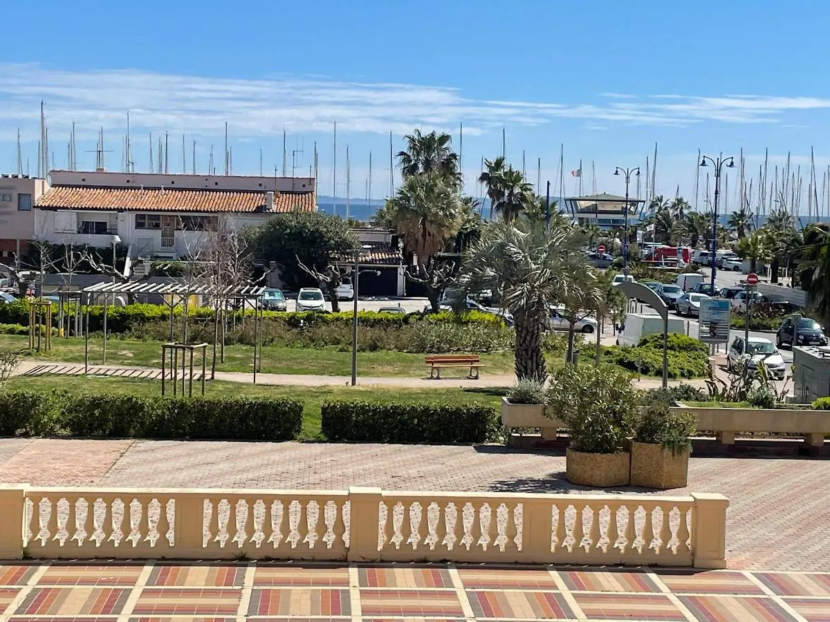 Le Port Plage Studio Tout Confort Terrasse Clim Hyeres